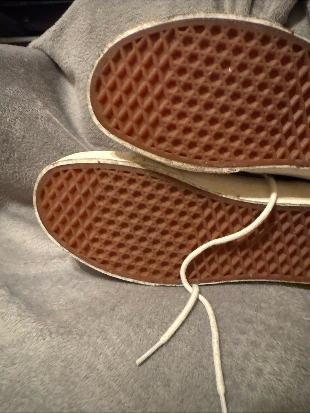 Vans - Picture 3 of 6